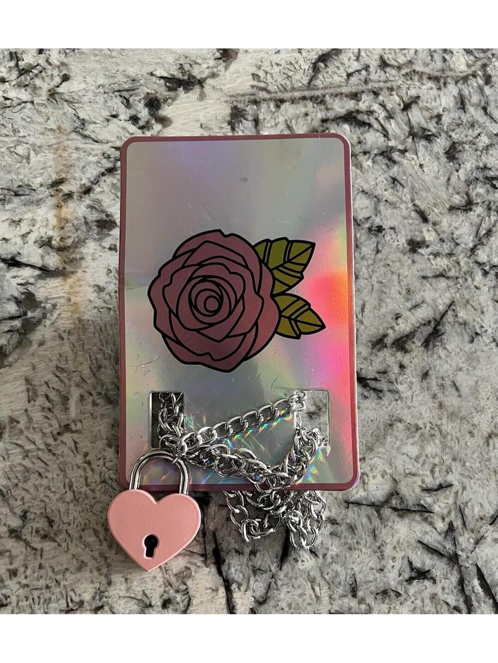 Hot Topic  2pk Chain with Pink Padlock New Punk